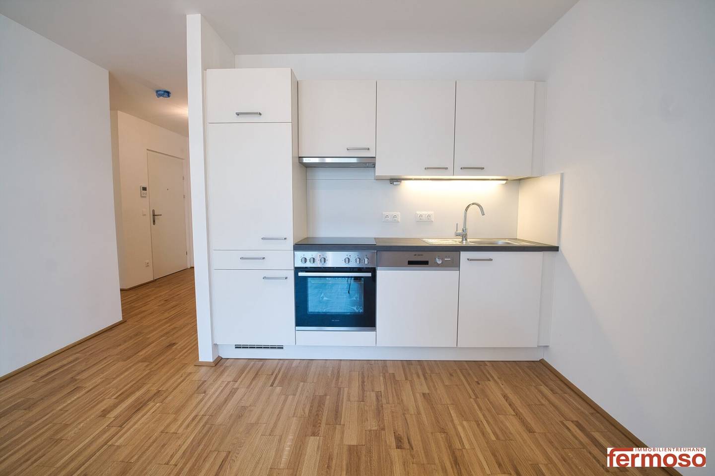 Modern 3-room apartment with loggia, fitted kitchen &amp; underfloor heating for rent in 1200 Wien