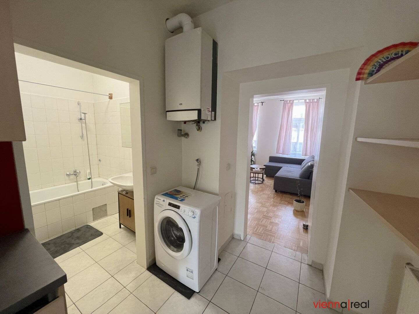 Bright, appealing 2-room apartment with separate kitchen, small bedroom and cellar compartment in beautiful old building