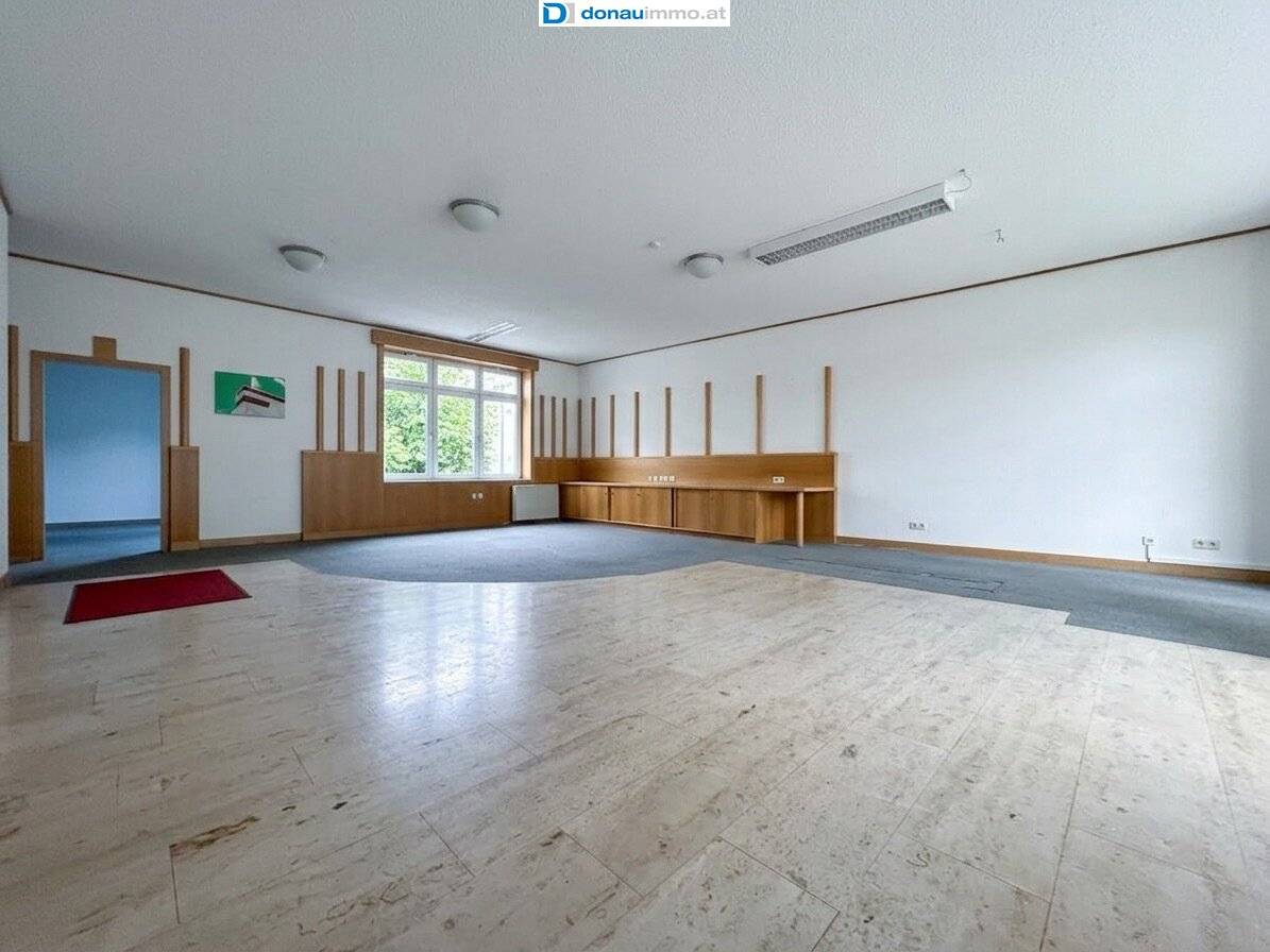 coming soon - Großzügiges Büro/Praxis mit Terrasse in Weitersfeld