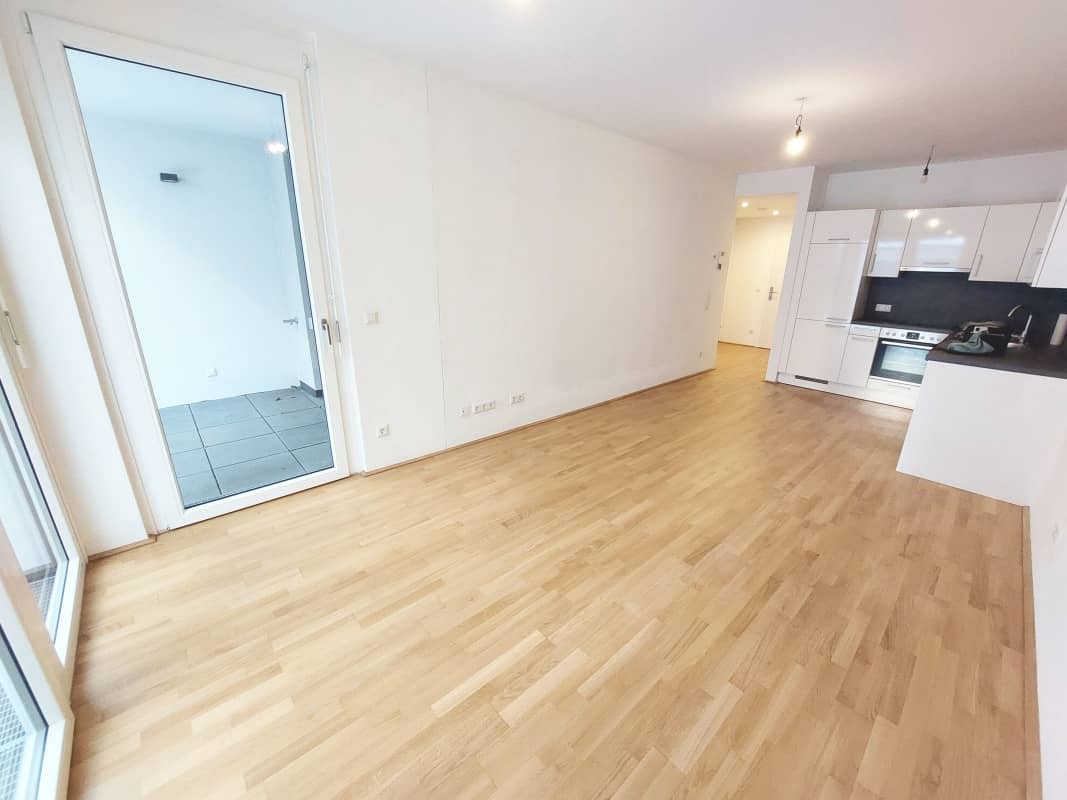 Bright Erdgeschosswohnung with garden and terrace