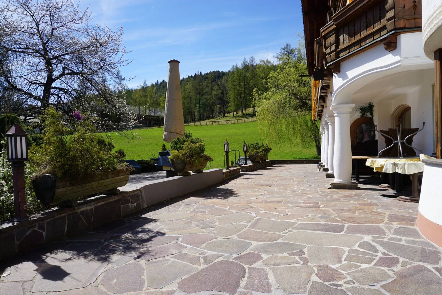 The charming Café Englhof with sun terrace