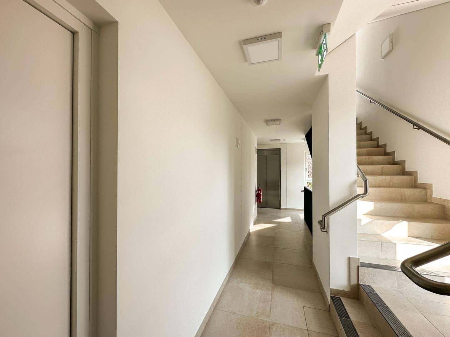 Bright new apartment with large terrace and lift