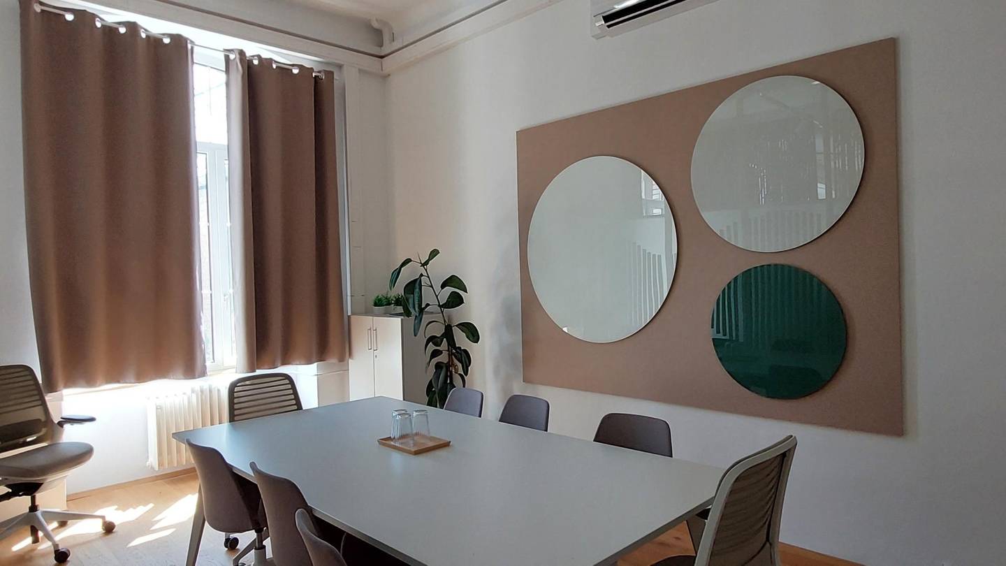 Bright rooms in the historic monastery grounds Apartment