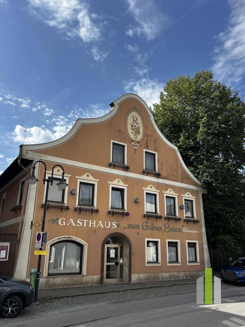 Traditionshaus mit Gastgarten Wohnung