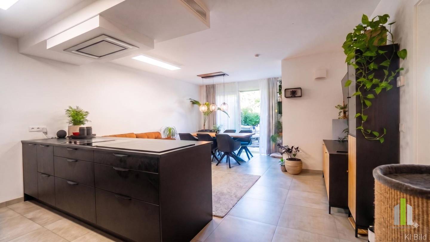 Family friendly apartment with private garden and underground parking