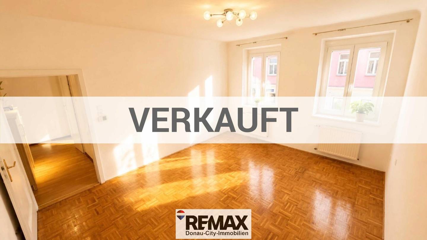 Bright apartment with a practical layout and separate kitchen