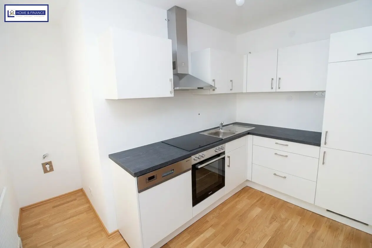 Neu renovierte 2 Zimmerwohnung