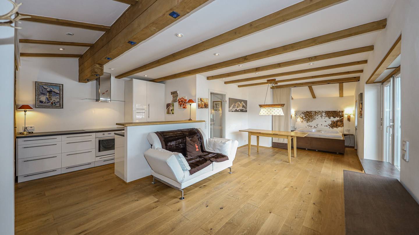 Dachgeschosswohnung mit Panoramablick und überdachtem Balkon