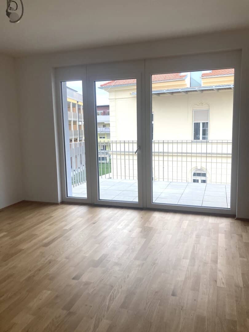 Herrliche 3-Zimmer-Wohnung mit gemütlichem Balkon, toller Aufteilung und 2 Tiefgaragenparkplätzen