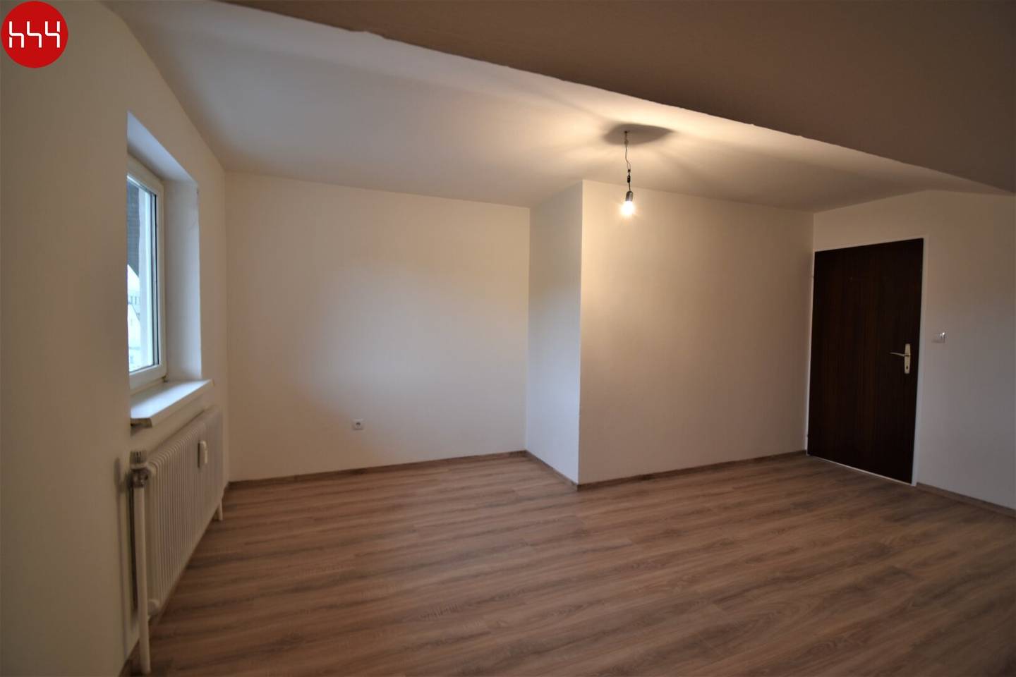 Renovated studio apartment on the 3rd floor
