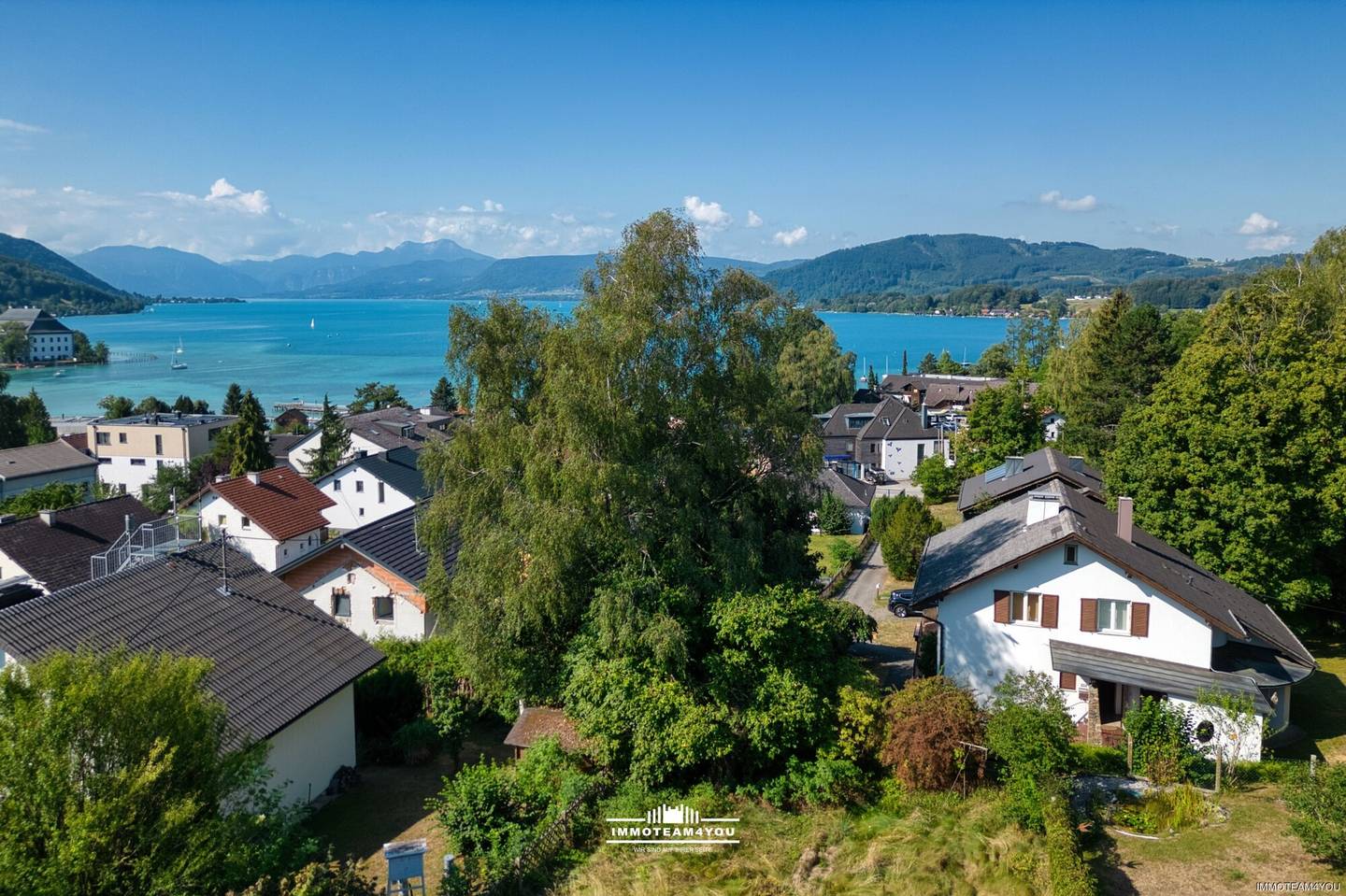 Seeblickwohnung mit Terrasse und Garage