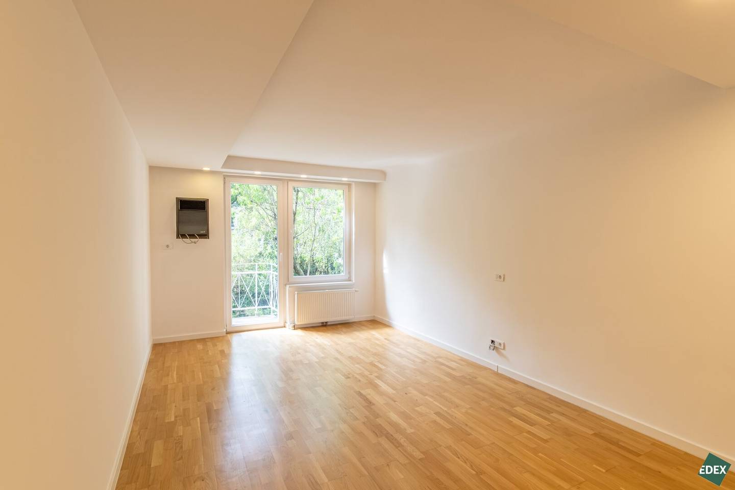 Helle 3 Zimmer-Wohnung mit Balkon in ruhiger Seitengasse Nähe U4 Braunschweiggasse