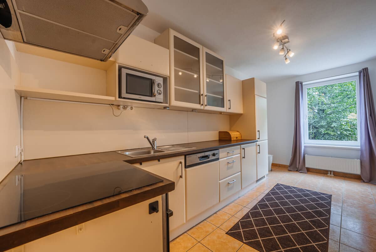 Ground floor apartment with private garden and terrace