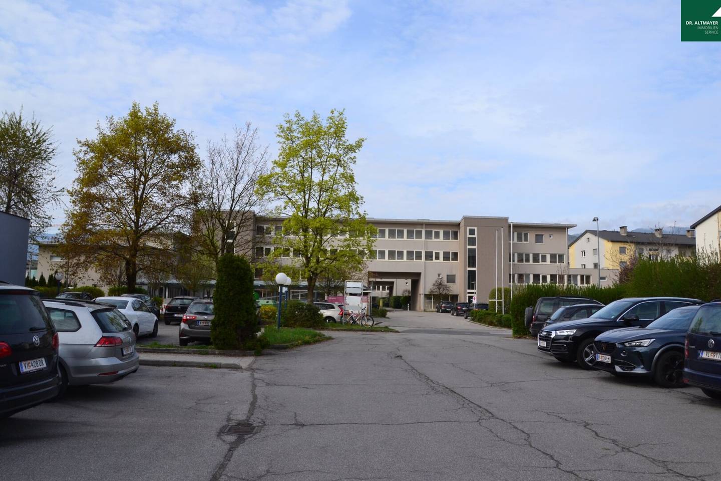 Large office, ordination and practice premises to rent in Bürozentrum Villach Süd