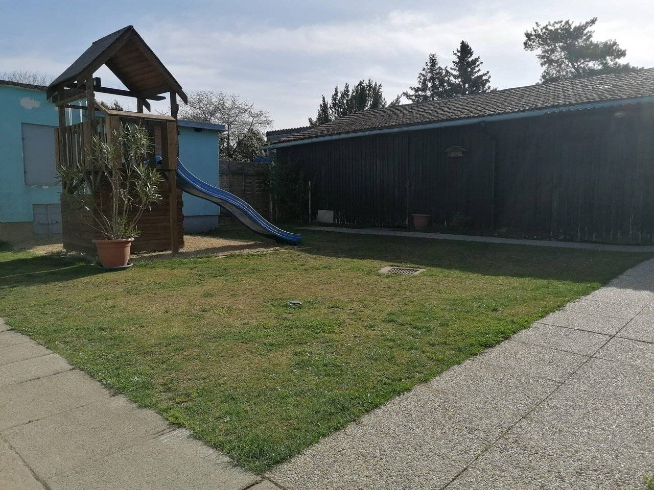Charmantes Haus mit großem Garten und separater Wohneinheit