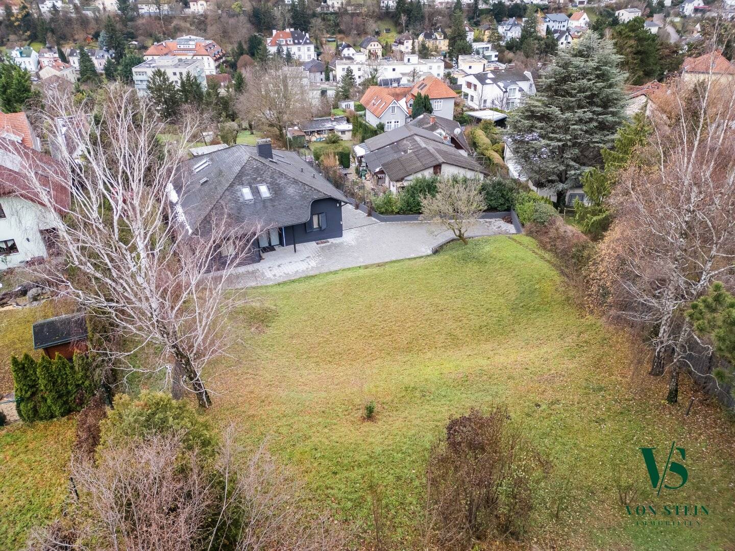 Privilegierte Ruhelage trifft auf ca. 4.350 m² Gestaltungsfreiheit - 12 Wohneinheiten als Studie vorhanden.