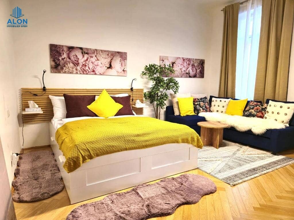 Spacious 2-room apartment with separate kitchen in excellent location