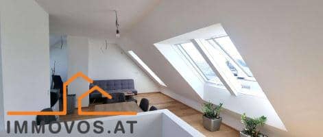 Lichtdurchflutete Maisonettewohnung mit großer Terrasse und Lift