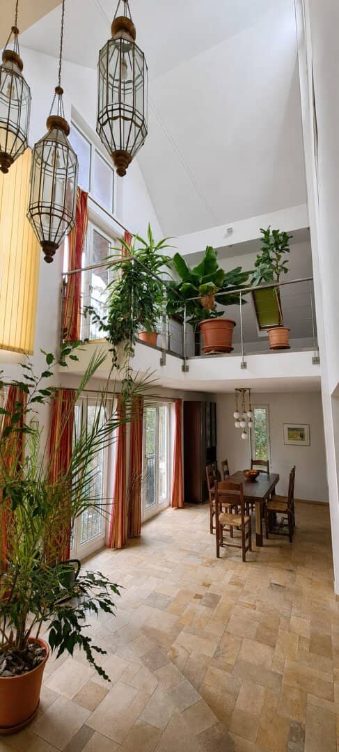Großzügiges Einfamilienhaus mit 9 Zimmern, Galerie, Dachterrasse und Garten in Biedermannsdorf