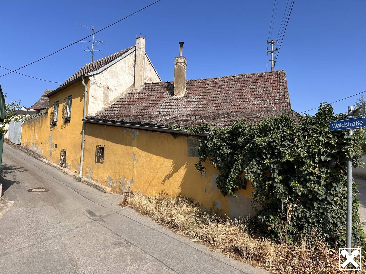 Demolition property with development potential in quiet Weinviertel Familienwohnung