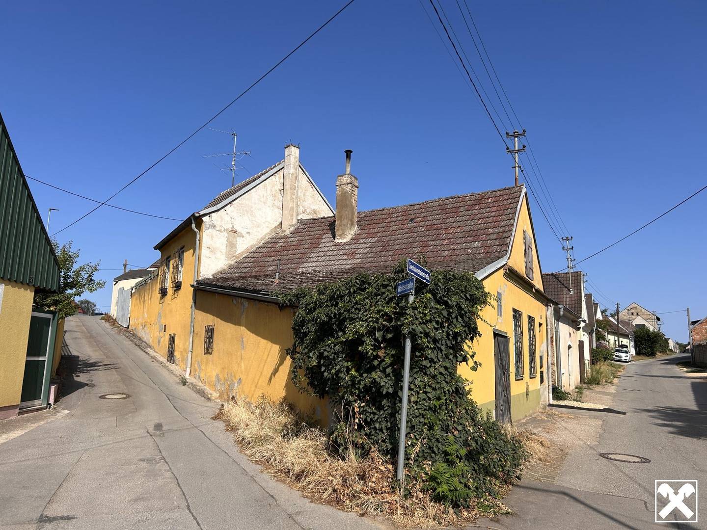 Demolition property with development potential in quiet Weinviertel Familienwohnung
