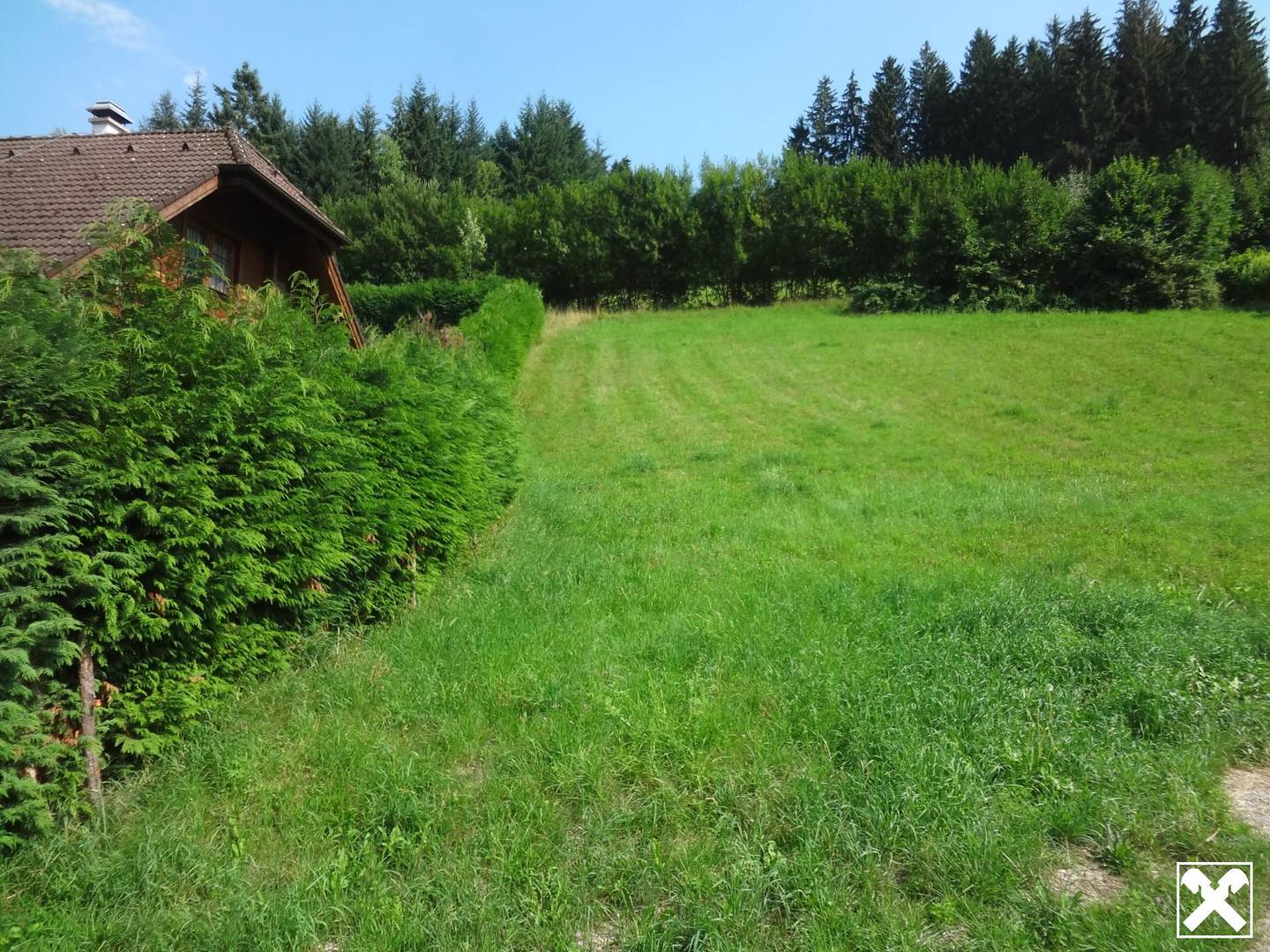 Ruhig gelegenes Baugrundstück mit Bergblick Wohnung