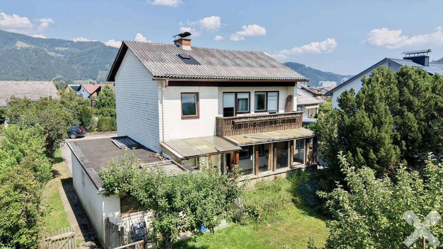 Ruhig gelegene Familienwohnung mit Terrasse und Garage