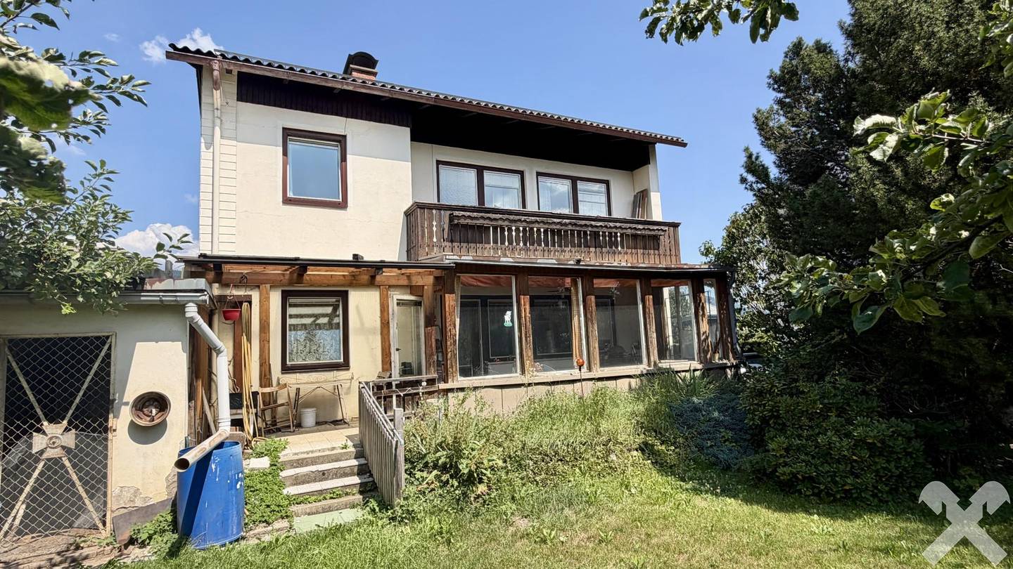 Ruhig gelegene Familienwohnung mit Terrasse und Garage