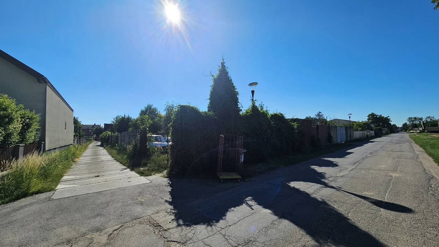 Großzügiges Baugrundstück mit ca. 3.600 m² in zentraler Ortslage vor den Toren Wiens