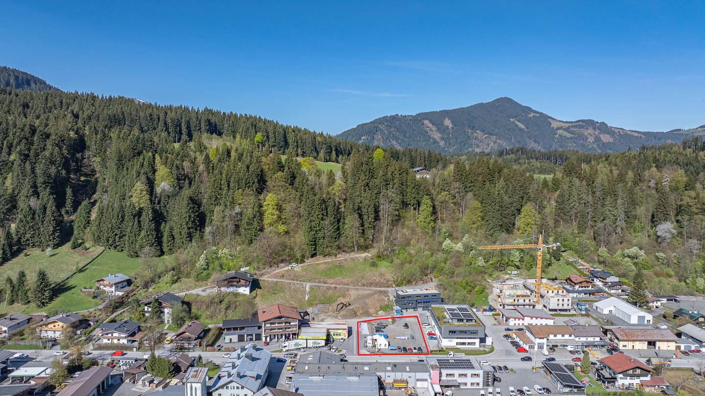 Gewerbegrundstück in Toplage an der Ortsdurchfahrtsstraße Anlegerwohnung