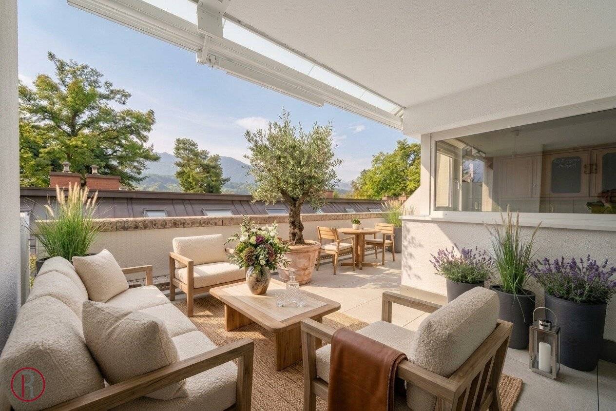 Above the roofs of Innsbruck: Charming, newly renovated 3-room apartment