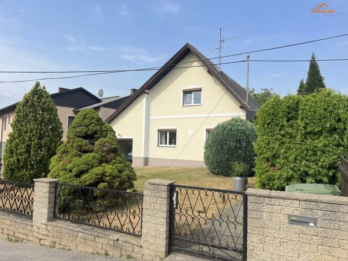 Living in prime location at Petersberg – stunning distant view over Ternitz