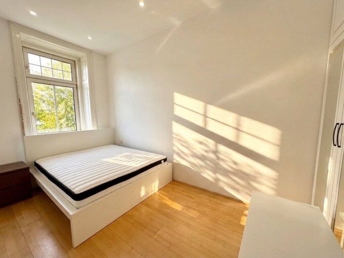 RENOVIERUNGS-HIT IN BESTER VERKEHRSLAGE 2 Zimmer | ca. 50 m² | U-Bahn schnell erreichbar
