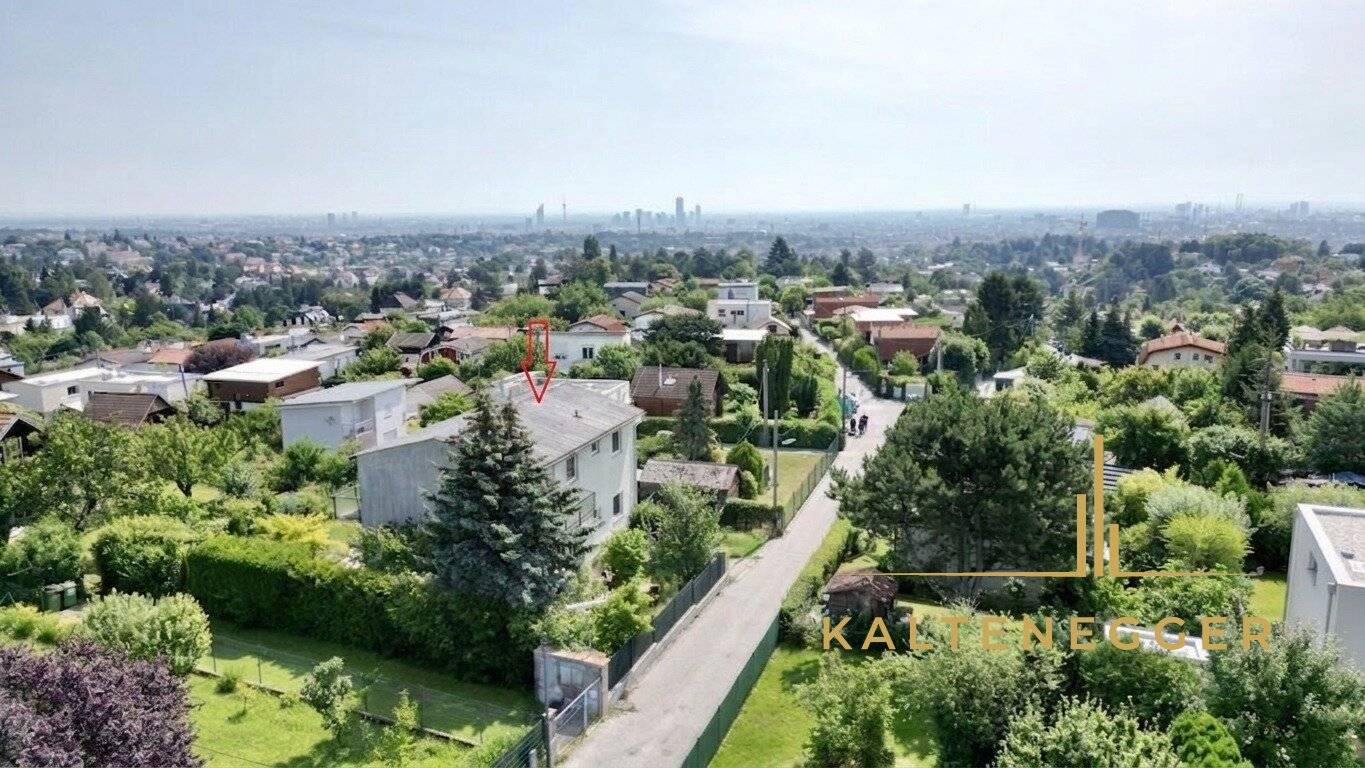 Schafberg - Plot with view of Vienna and building permit