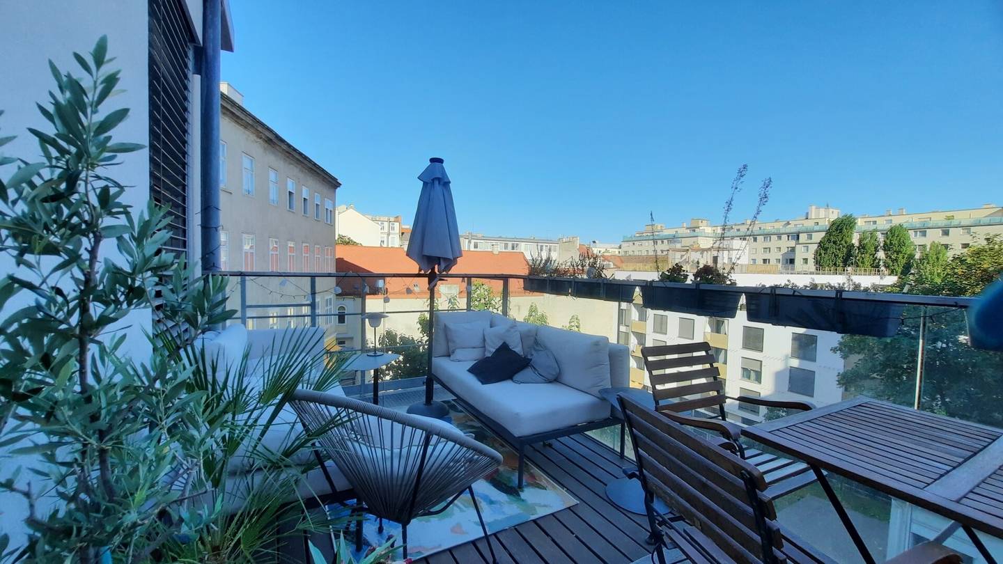 LUXUS IN BESTLAGE MIT GROSSEM BALKON