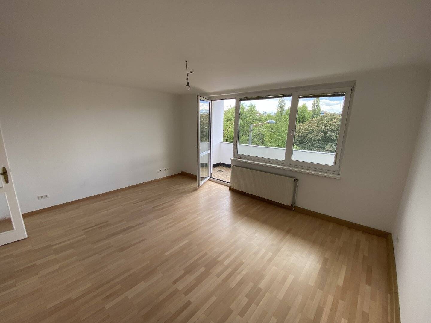 Renovierte 3 Zimmer Wohnung mit Blick über den Donaukanal