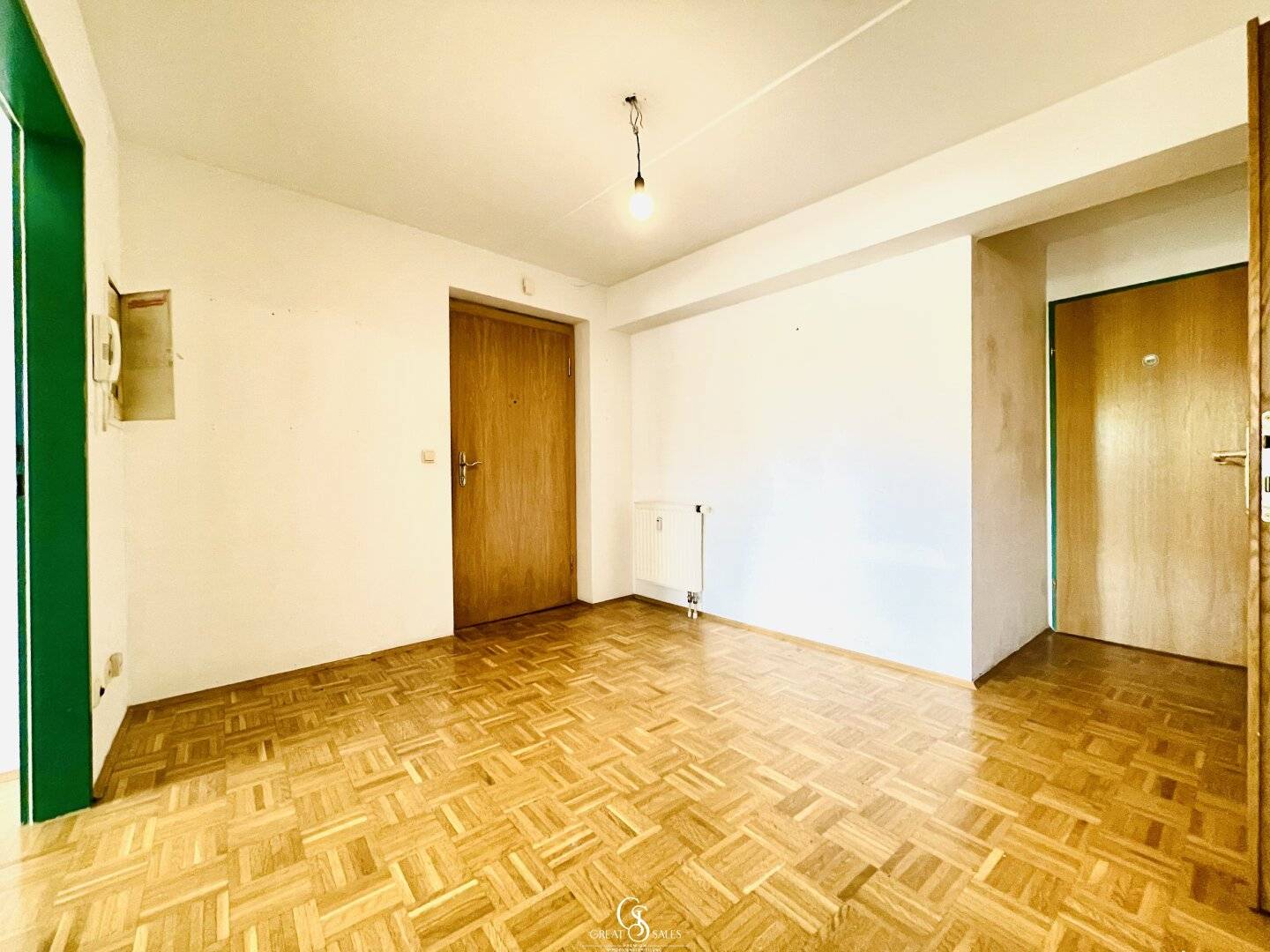 Beautiful maisonette apartment with large terrace in the most central location