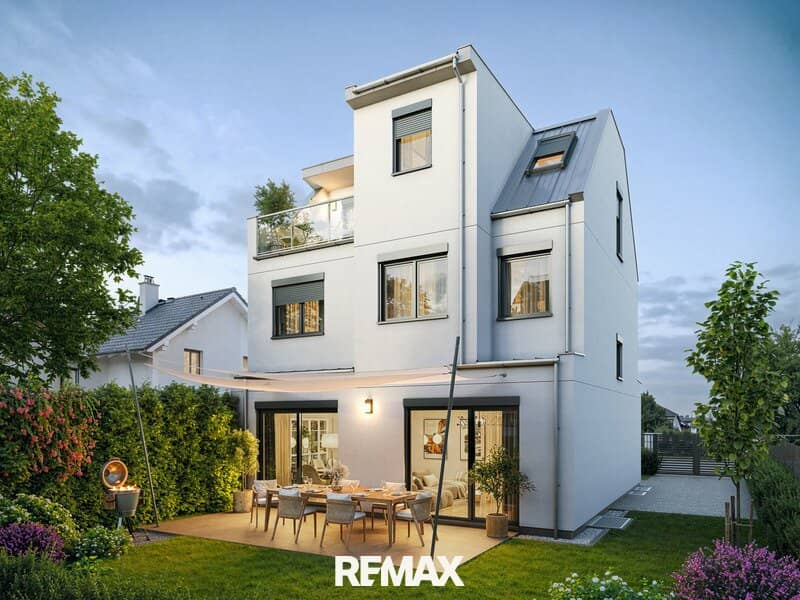 Luxurious single-family house near the Hirschstetten bathing pond - first occupancy