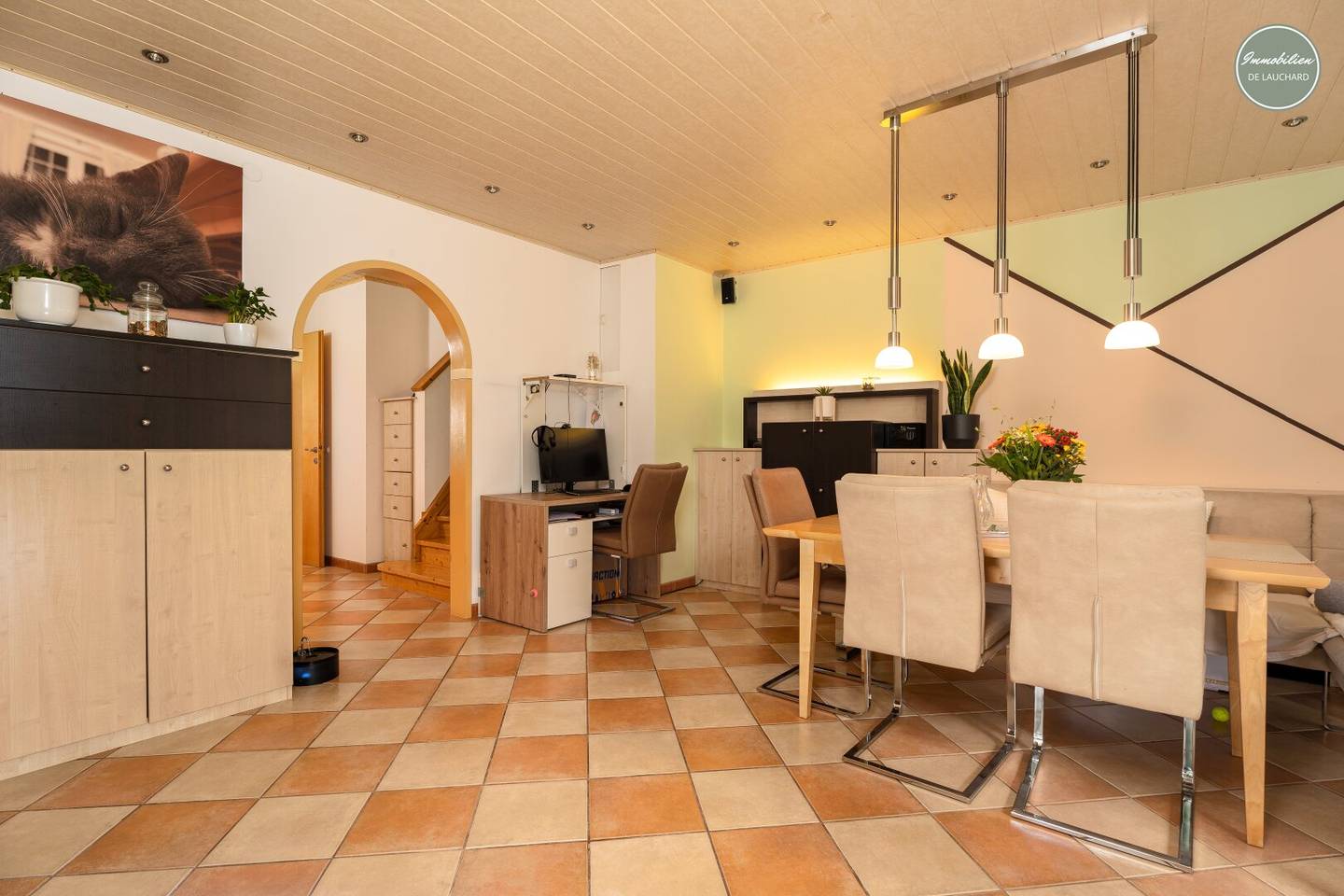 Flamingo Homebase - Life Balance in the 4-room house with view of greenery and garage