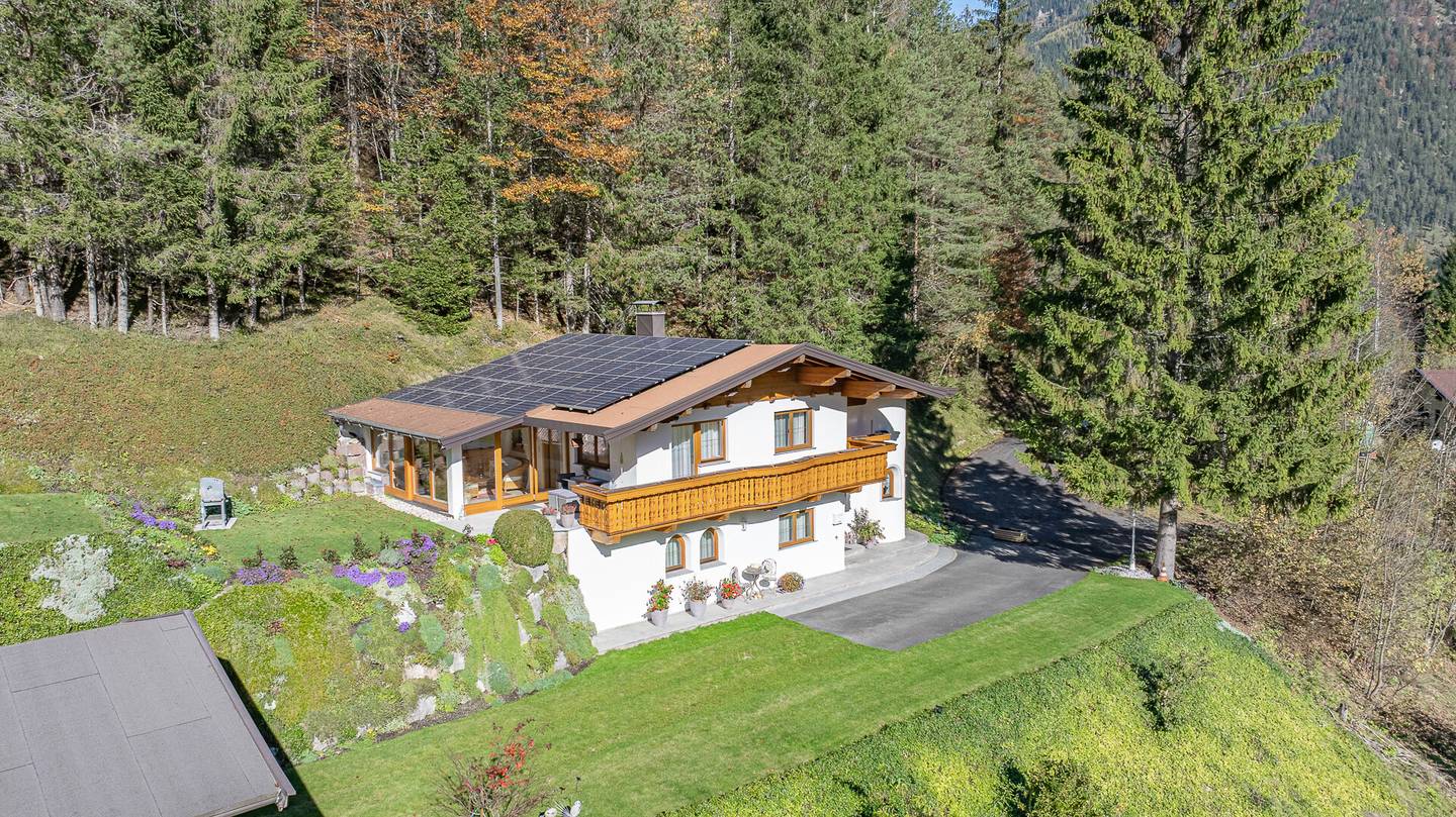 Sonnige Familienwohnung mit Einliegerwohnung und Panoramablick