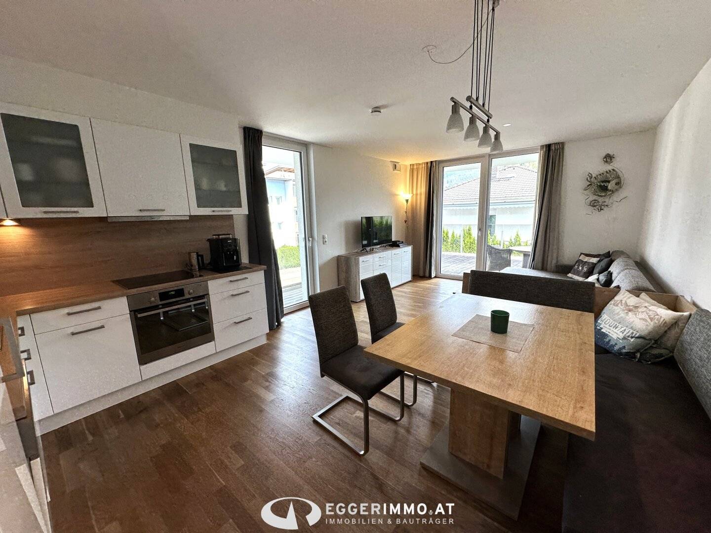 5700 Zell am See: like-new furnished 2-room apartment in very quiet attractive location of Schüttdorf, underground garage, 5 minutes walk to Lake Zell