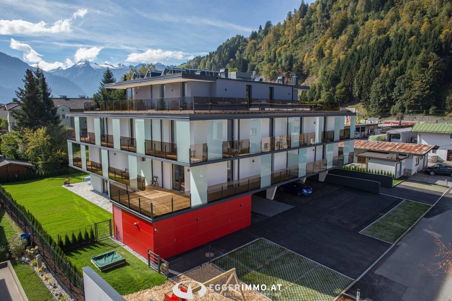 5700 Zell am See: like-new furnished 2-room apartment in very quiet attractive location of Schüttdorf, underground garage, 5 minutes walk to Lake Zell