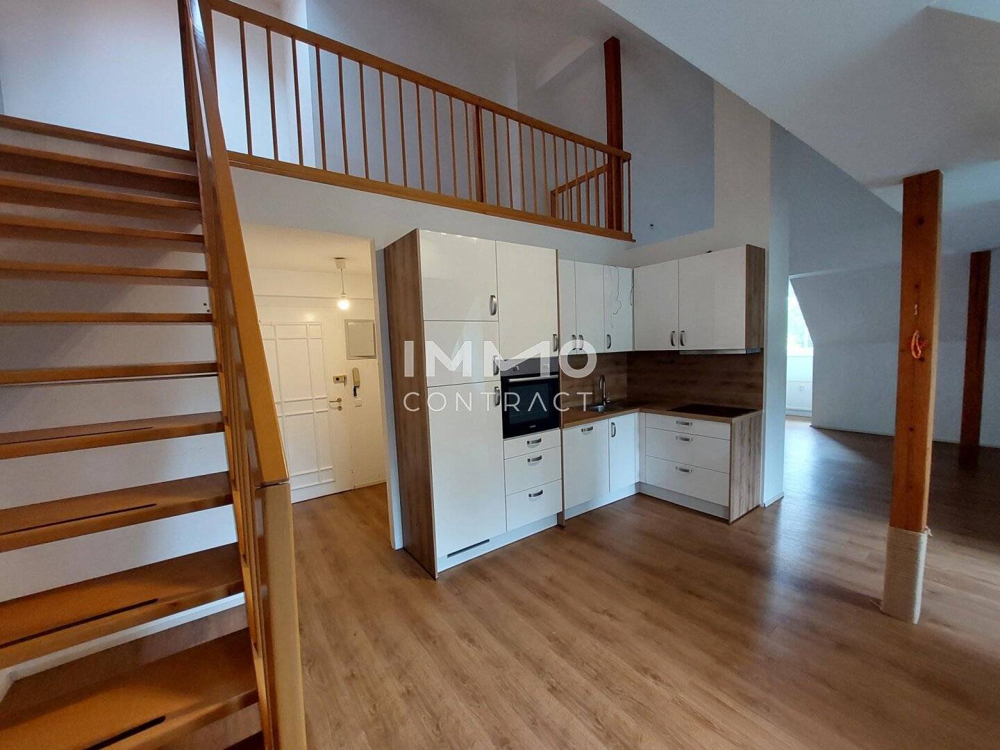 Modern, very bright loft apartment in Schloss Lichtenegg, a place to dream!