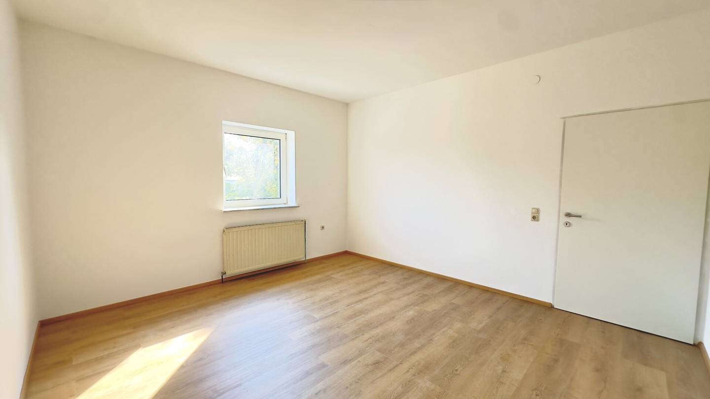 Affordable 4-room condominium in Wels - Move in immediately!