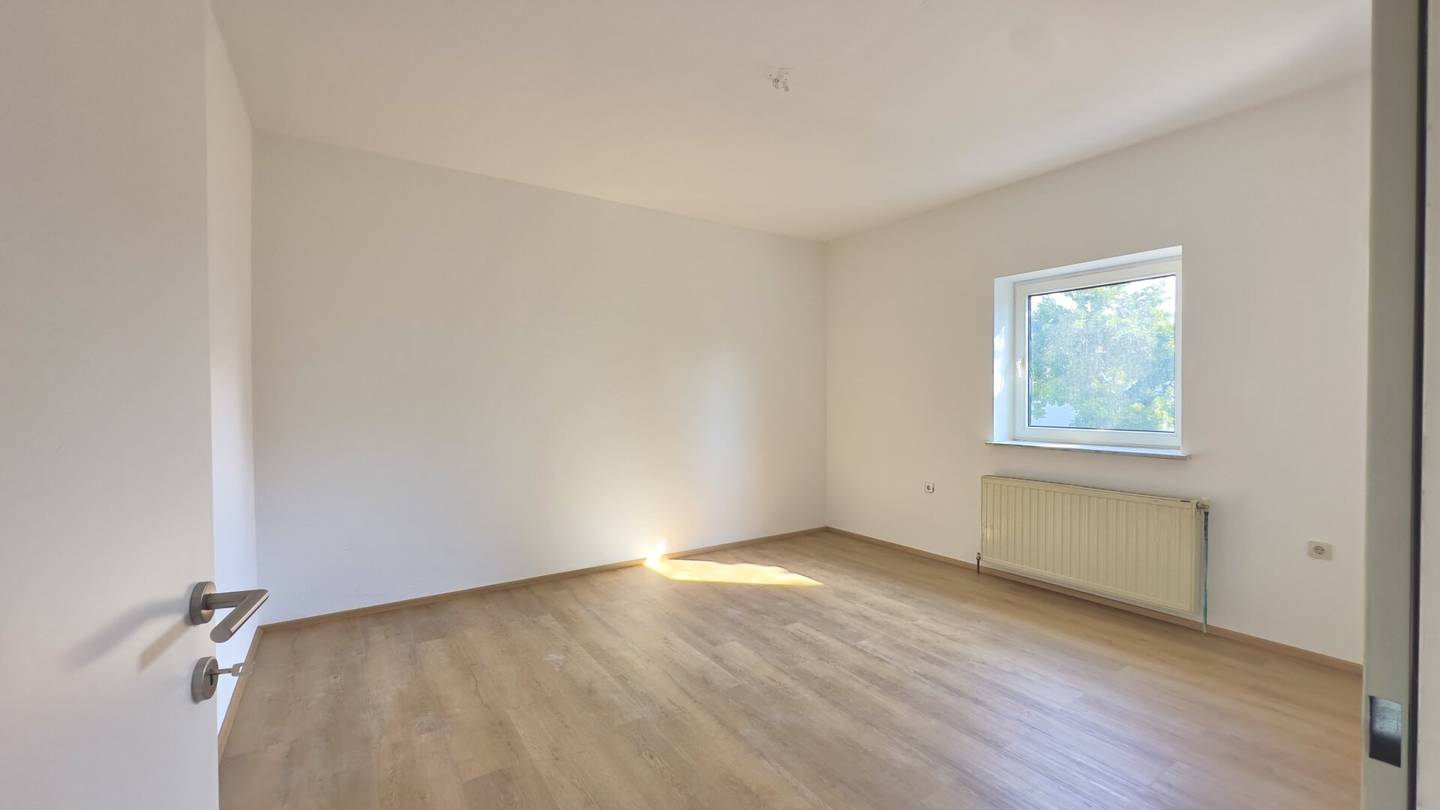 Affordable 4-room condominium in Wels - Move in immediately!