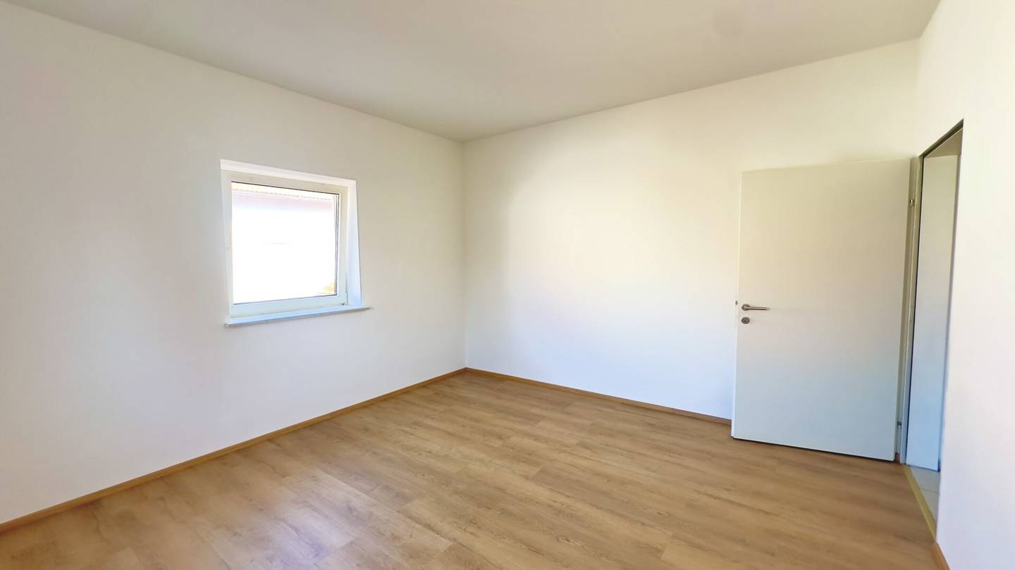 Affordable 4-room condominium in Wels - Move in immediately!