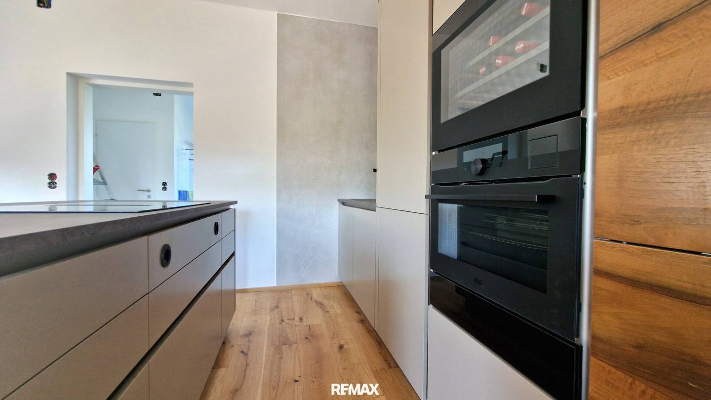 Beautiful bungalow in a quiet location First occupancy after comprehensive renovation