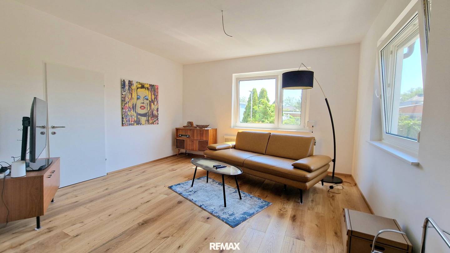 Beautiful bungalow in a quiet location First occupancy after comprehensive renovation