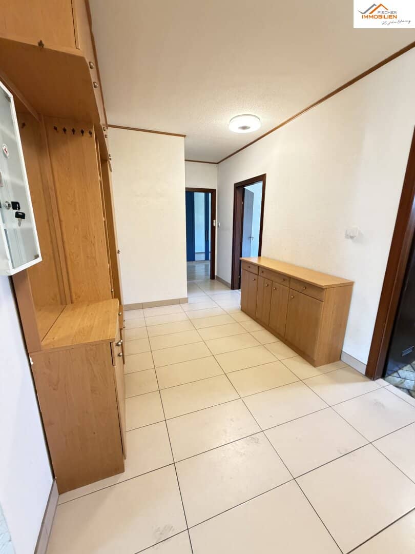 Large and spacious 4 room rental apartment