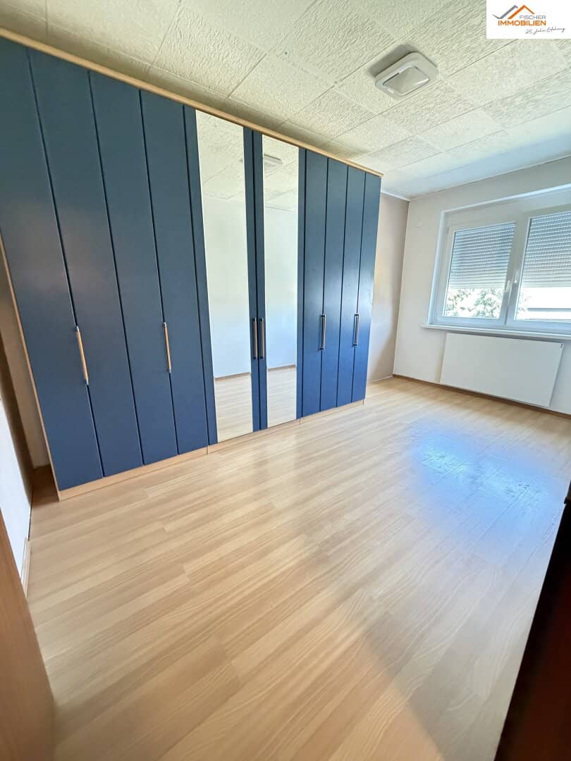 Large and spacious 4 room rental apartment
